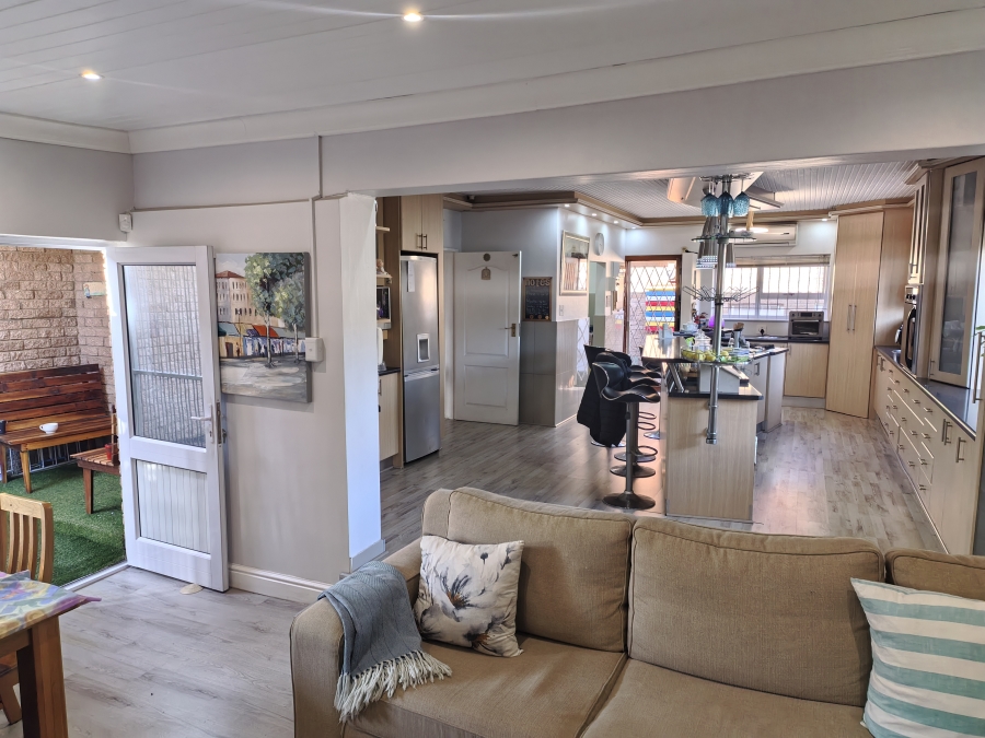 4 Bedroom Property for Sale in Azalea Park Eastern Cape